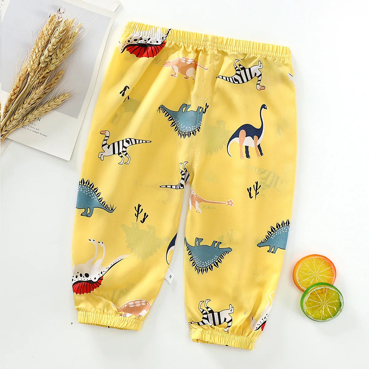 Брюки bloom италия женские купить. Гнус в карелии. Jack wolfskin outdoor брюки. Комары штанах. Комары штанах.