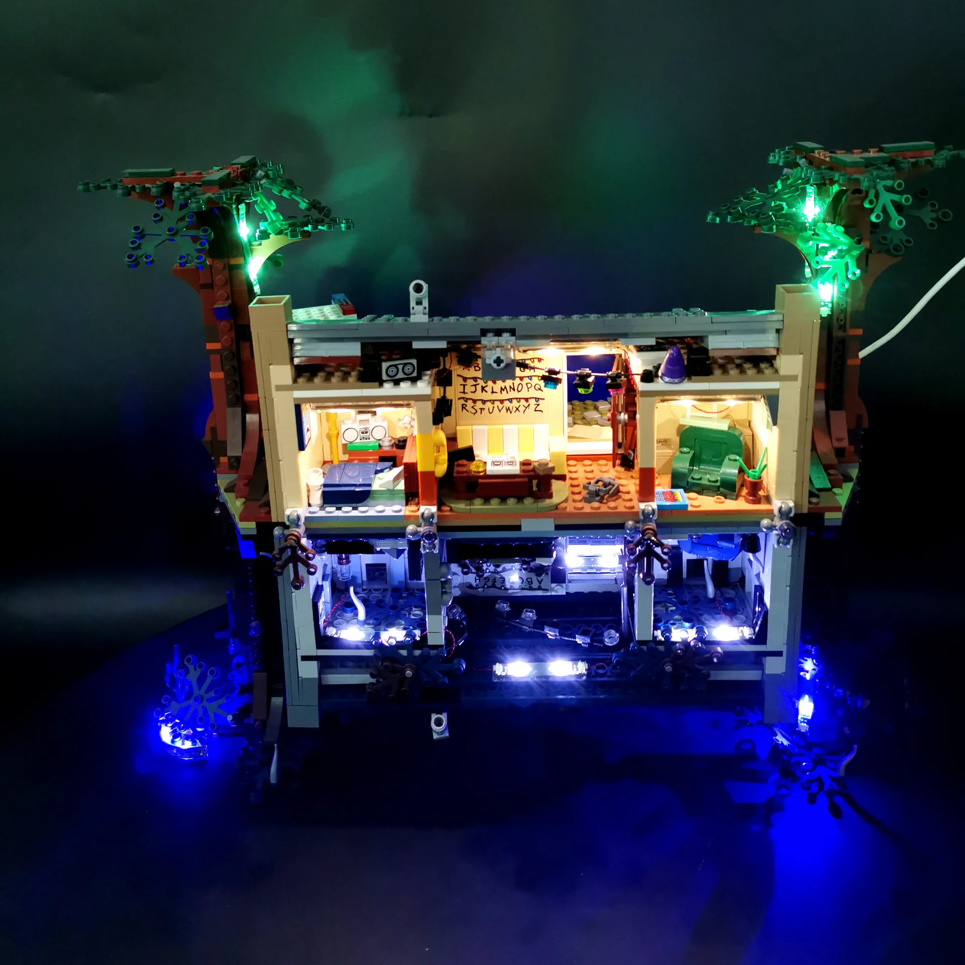 

LED Light Kit For 75810 Stranger Things Turning the World Upside Down