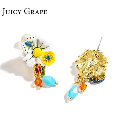 stud earrings Сочный виноград новая волна белая Маргаритка бабочка цветок серьги Ручная роспись глянцевое покрытие серьги гвоздики модные ювелирные изделия - Окраска металла: stud earrings