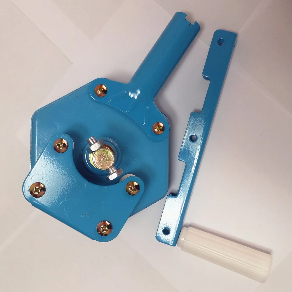 

Greenhouse side manual film coiling machine