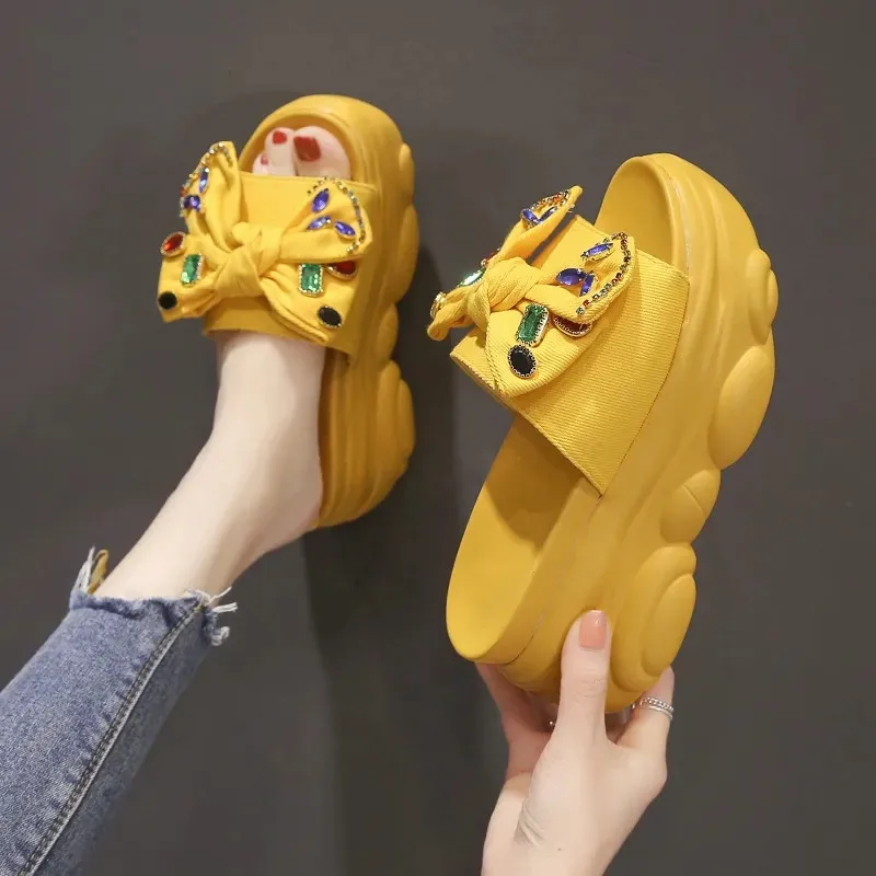 

Black Cloth Rhinestone Thick Bottom Women Slippers 2021Summer New Light Non-Slip Peep Toe Sandals Outside Wear Beach Shoes