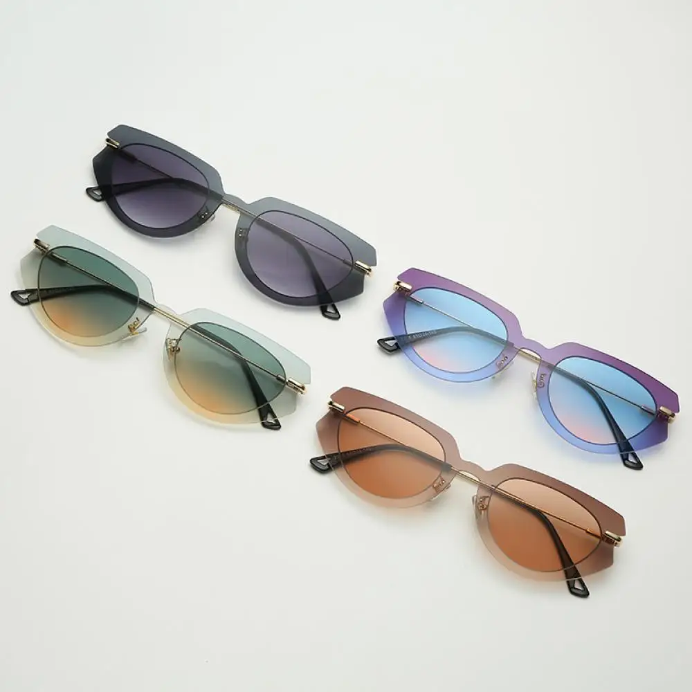 

LongKeeper Vintage Cat Eye Sunglasses Women Fashion Brand Designer Sunglasses Female Glasses Cateyes Gradient Oculos Estiloso