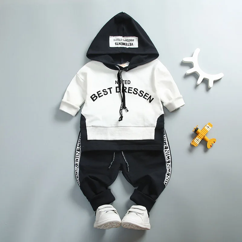 

Children's clothing boy suit 2019 spring and autumn Korean version of the kids cotton hoodies wei yi two-piece fashion suit tide