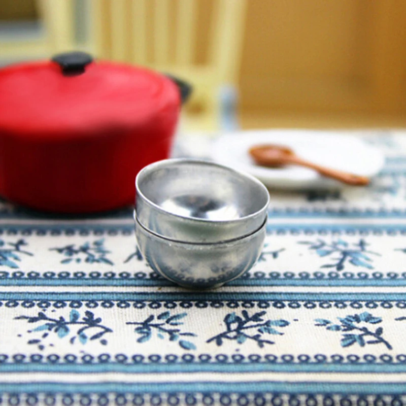 

2PCS 1:12 Iron Bowls Dollhouse Accessories Miniature Toy Doll Food Kitchen Doll Parts Dolls Accessories