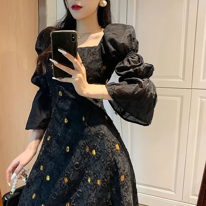 

Women Spring Print Floral Midi Dress Vintage Franch Female Lace Patchwork Dress Casual Square Collar Lady Vestidos
