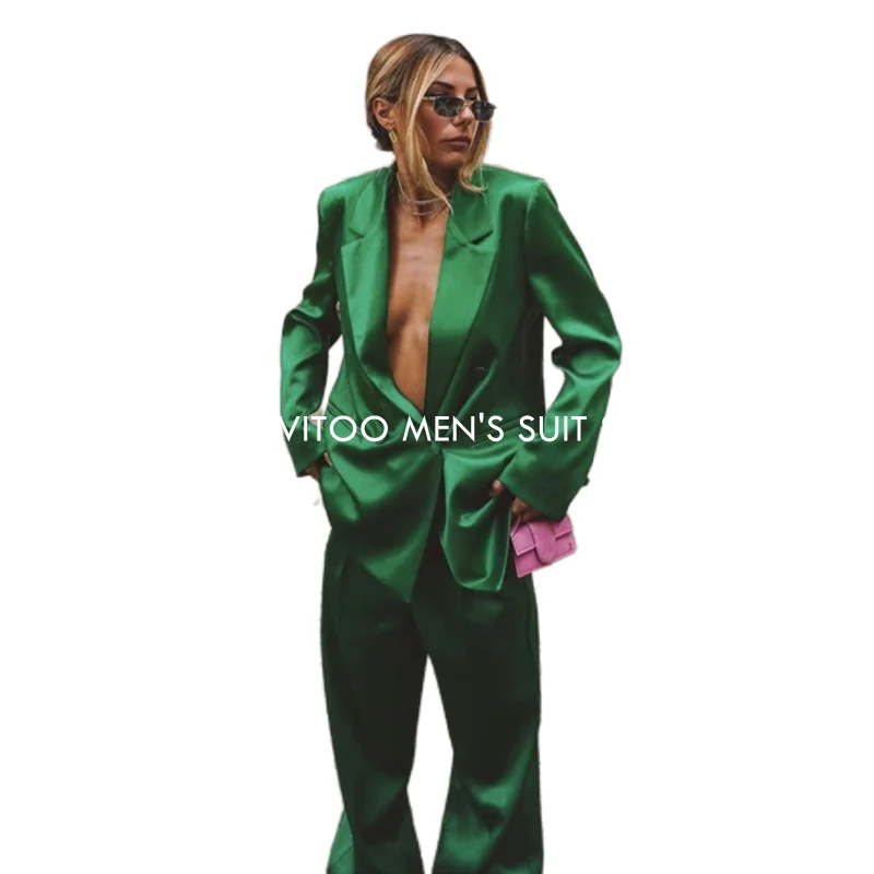 Комплект из двух предметов: двубортный пиджак и брюки | Женская одежда