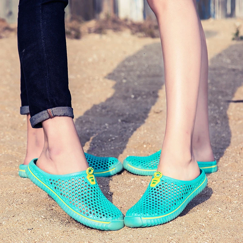 Мужские и женские сандалии с вырезами дышащие пляжные шлепанцы для влюбленных