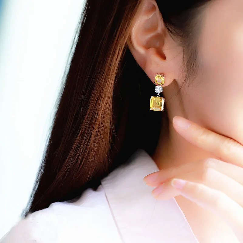 Женские серьги-подвески с квадратным желтым фианитом серебристого цвета |