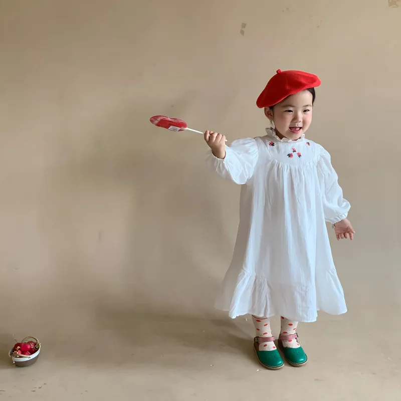 

Новое поступление на весну и осень платье для девочек в Корейском стиле с цветочной вышивкой рукавами-фонариками платье для кукол милое пла...