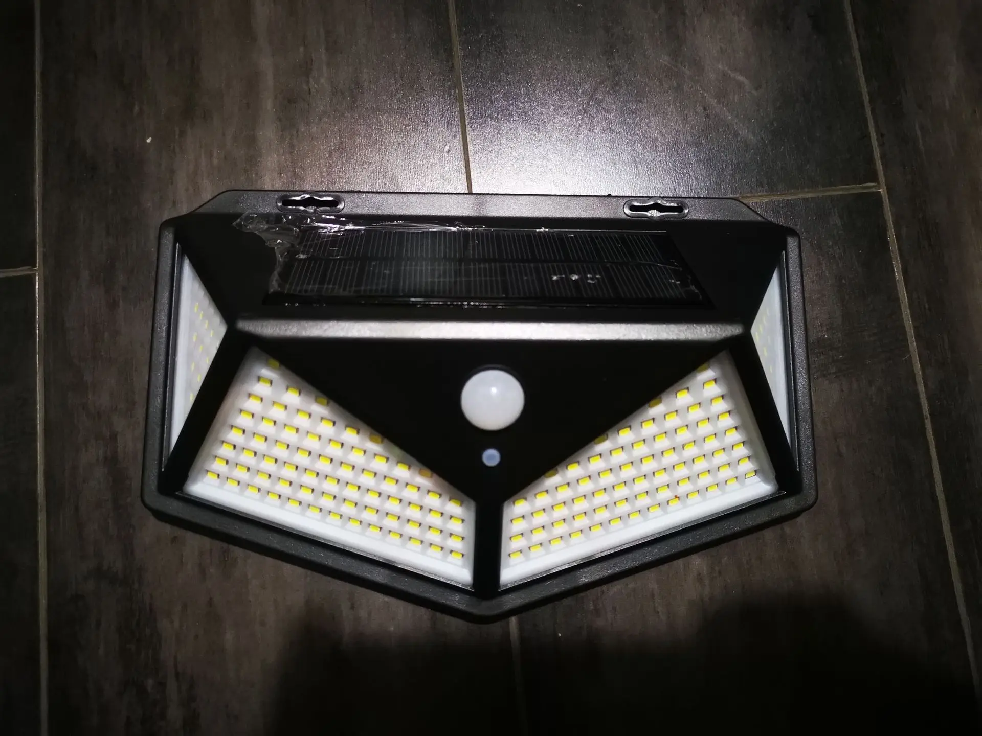 

100LED 114LED 206LED 300LED solar courtyard lamp Human body detection waterproof outdoor lamp