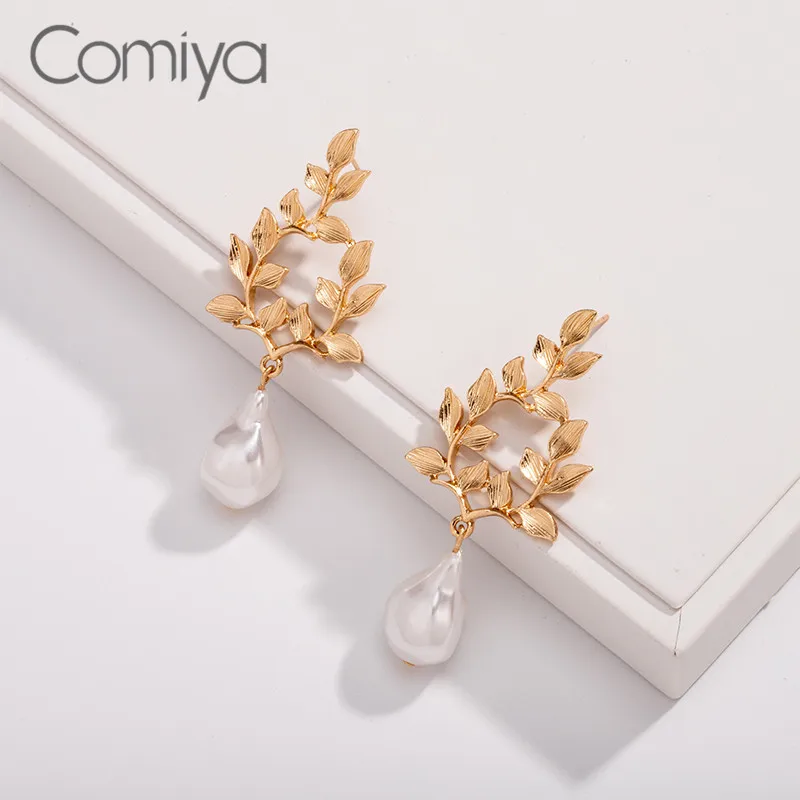 Женские акриловые серьги Comiya висячие с цветком из кристаллов и жемчугом
