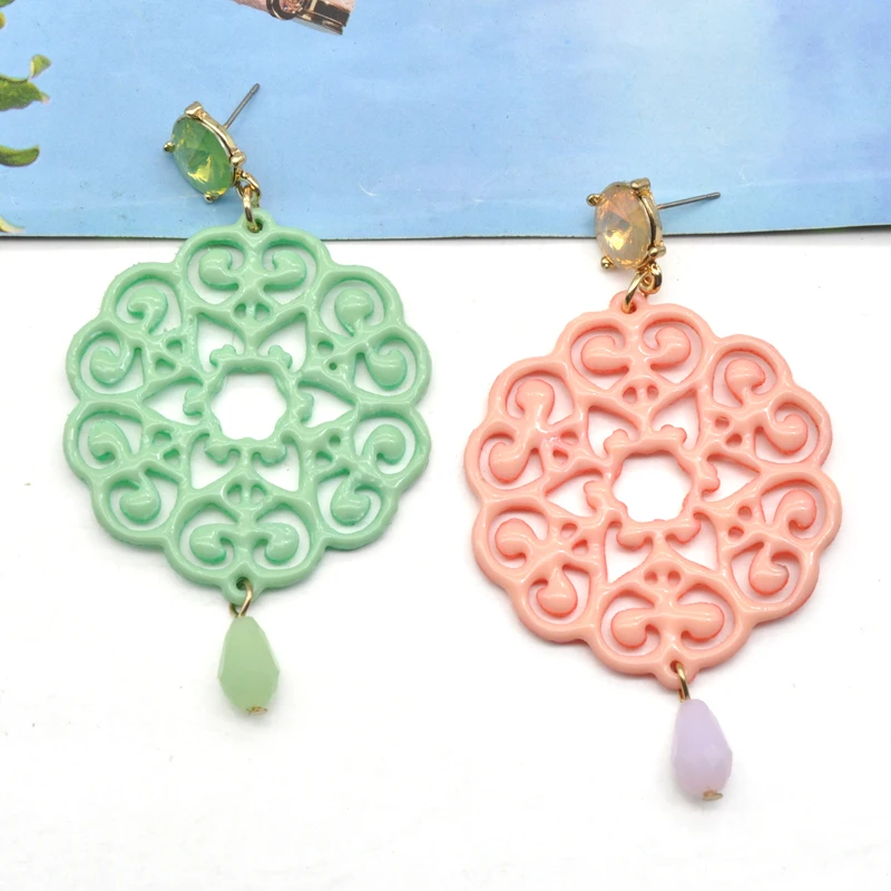 Акриловый в форме цветка бусина свисающие серьги для женщин круглого кожаного