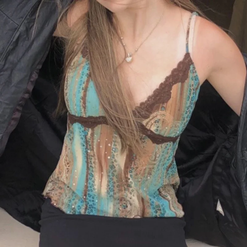 

ZOVSV Y2K Grunge V Neck Spaghetti Strap Crop Top Women Summer Sleeveless Brown Lace Vintage Tanks Camis Top Fashion 2021