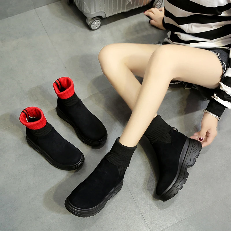 Женские ботинки на плоской платформе с круглым носком сезон осень-зима 2019 года
