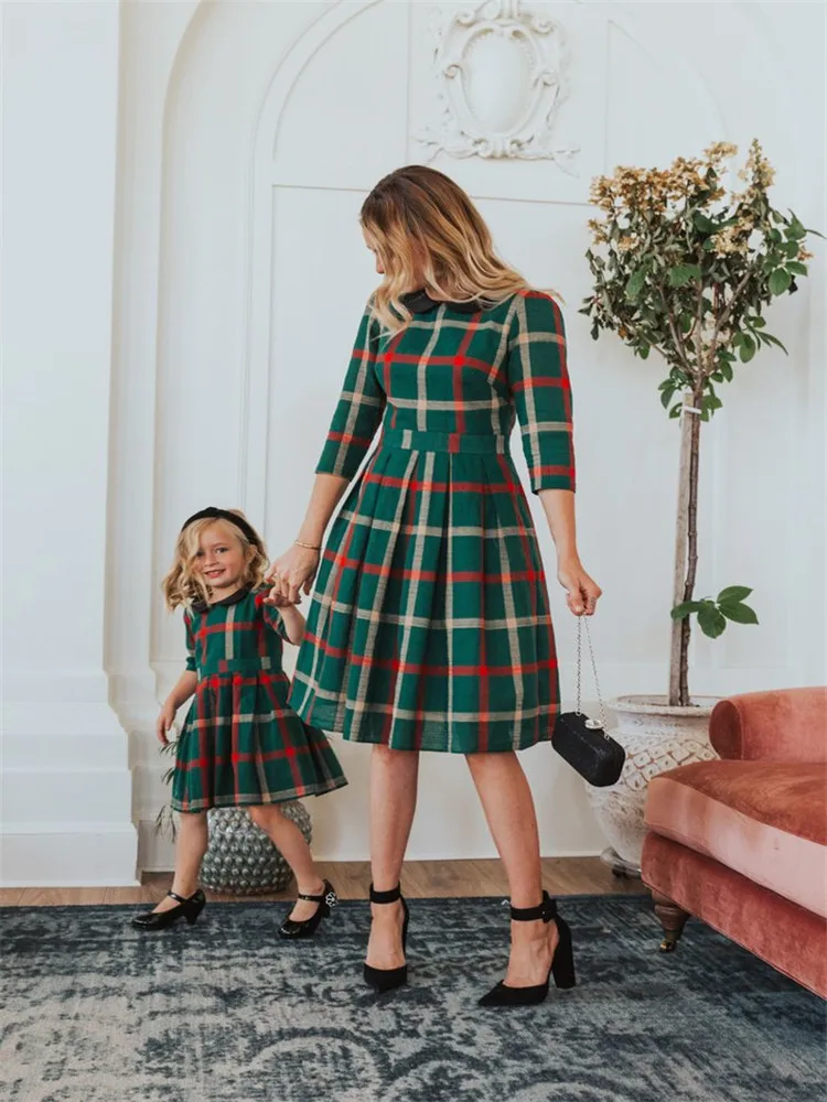 Family Christmas Matching Dress High Waisted Green Plaid O-Neck Three Quarter Elbow Sleeve Women Parent-Child Outfit Gown |