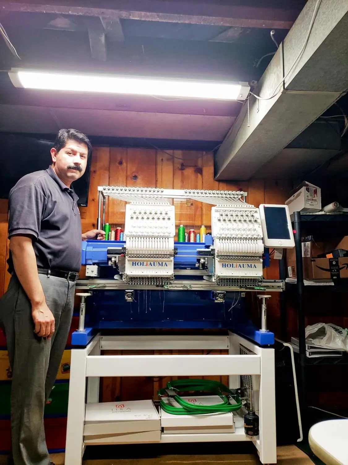 Высококачественная вышивальная машина HOLiAUMA с 2 головками для одежды шляп курток