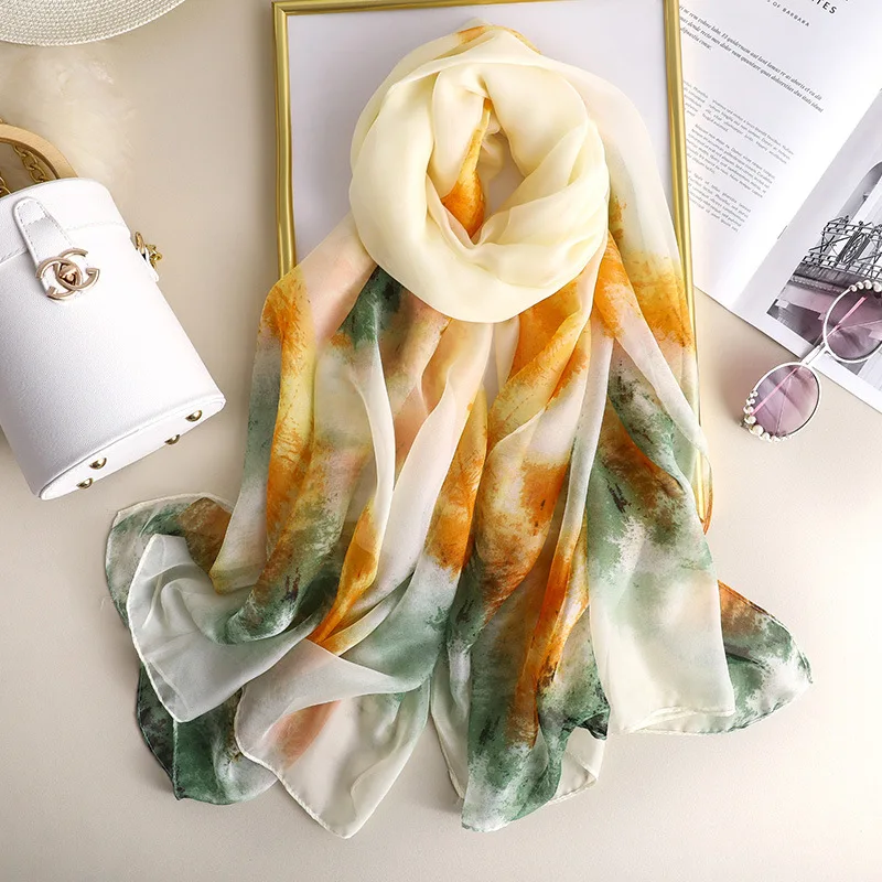 

Scarf Women Spring And Autumn New Gradient Long Beach Towel Literary and Artistic Sunscreen Silk Air-conditioned Room Warm Shawl