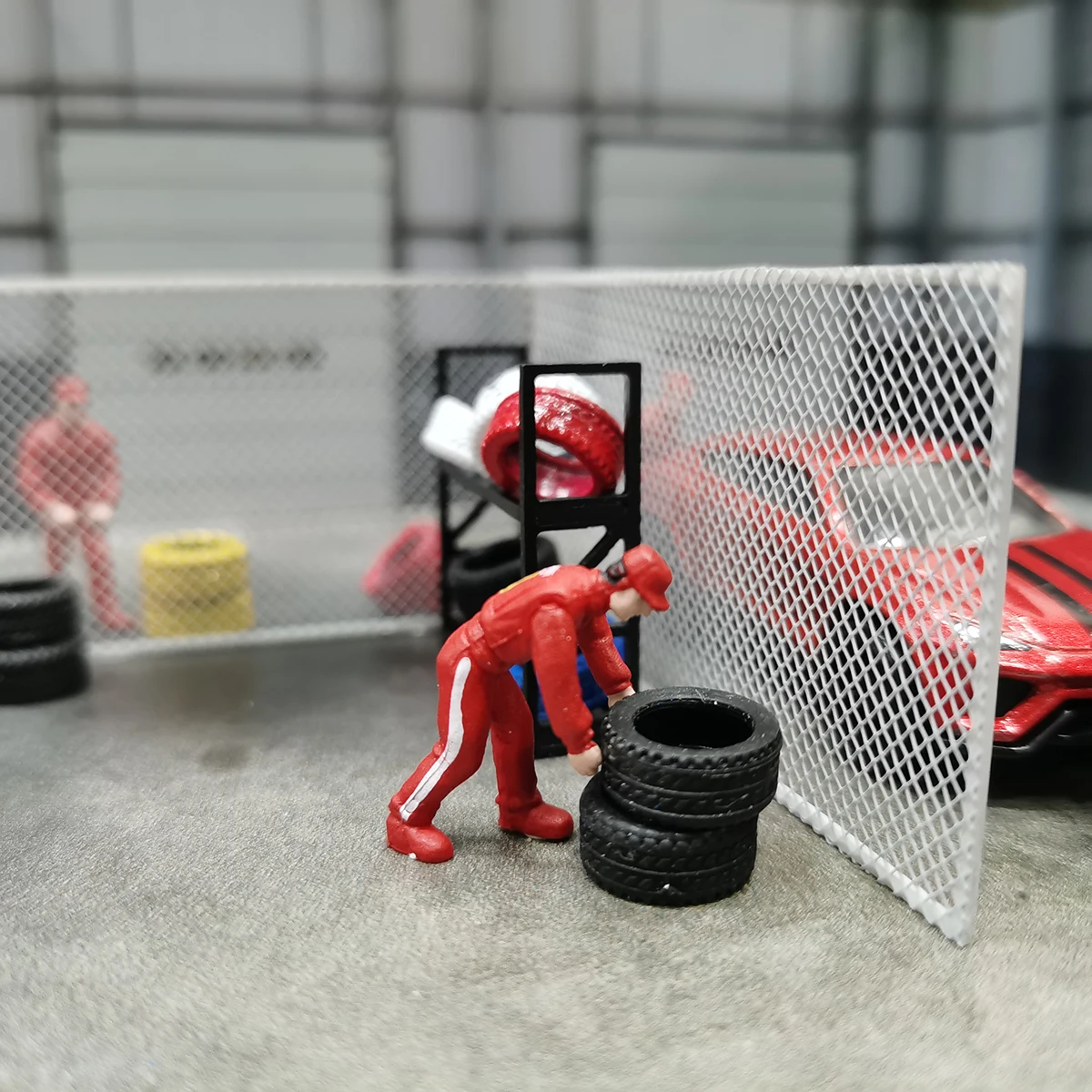 

DIY 1/64 Diorama Fences Scenery Car Model Accessories Fences Diorama Scenery Tools 2PCS/Pack + Tire Rack