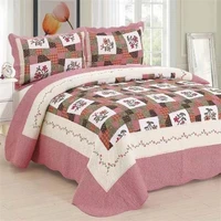 cotton quilted bedspread on the bed with 2pcs pillowcases patchwork quilt blanket linen plaid coverlet cubrecam bed cover colcha