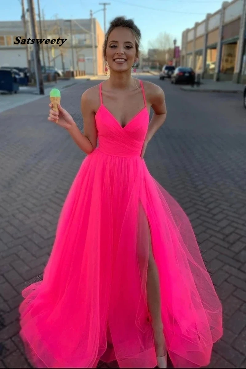 

2021 Modest Tulle V Neck Spaghetti Straps Pink Long Prom Dresses Sexy High Split Party Gowns