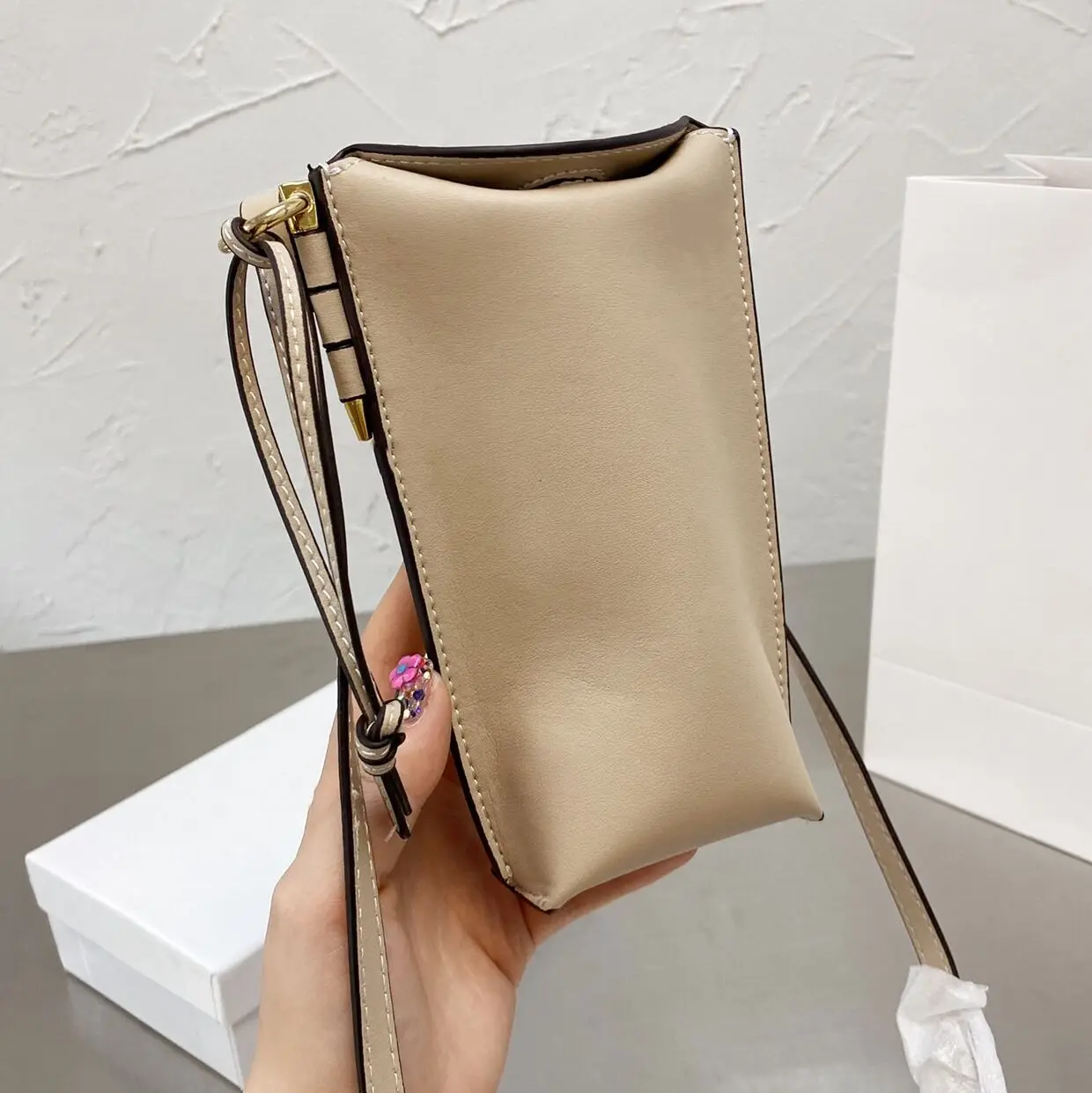 

2021 Women Shoulder Bag Handbags New Mini Messenger Small bag Mobile Phone Bag Bucket Bag Leather Personality