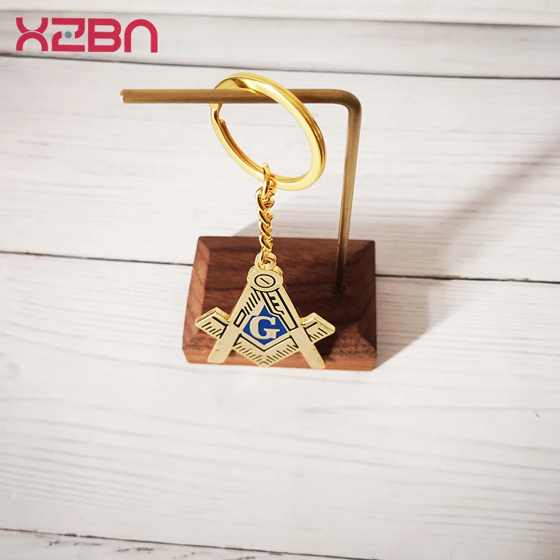 Брелок с подвеской в виде головы