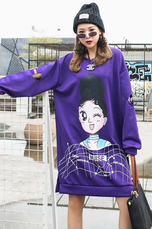 Женское платье с длинным рукавом фиолетовое свободное прямое и мультяшным