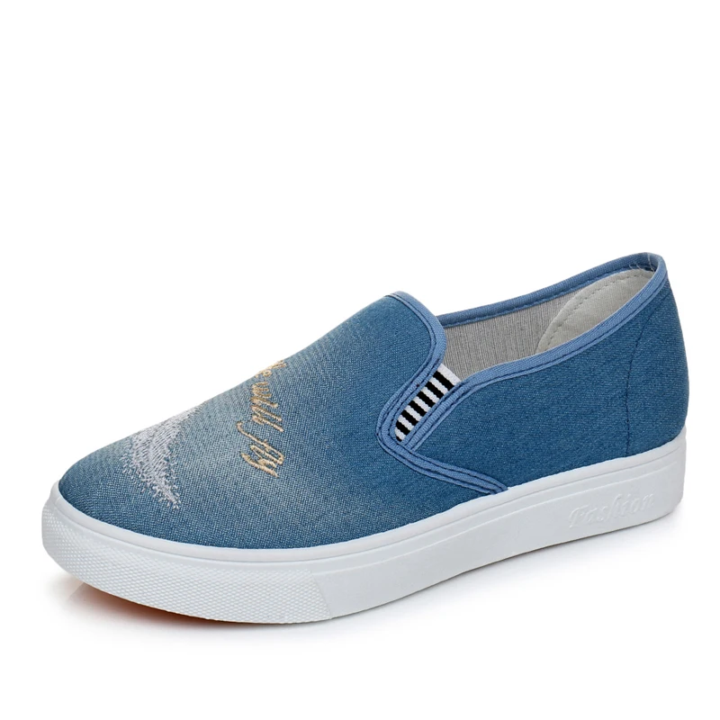 Cresfimix/Женские Модные Белые слипоны на плоской подошве Женская повседневная обувь