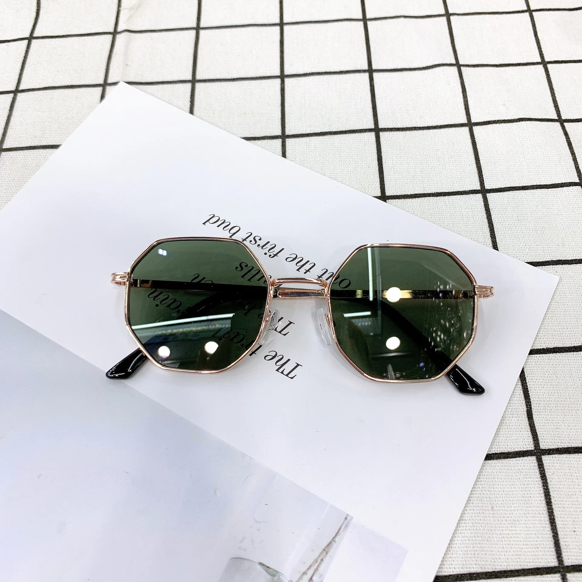 

Sunglasses Men Vintage Octagon Metal Sunglasses for Women Polygon Luxury Brand Goggle Sun Glasses Ladies Gafas De Sol