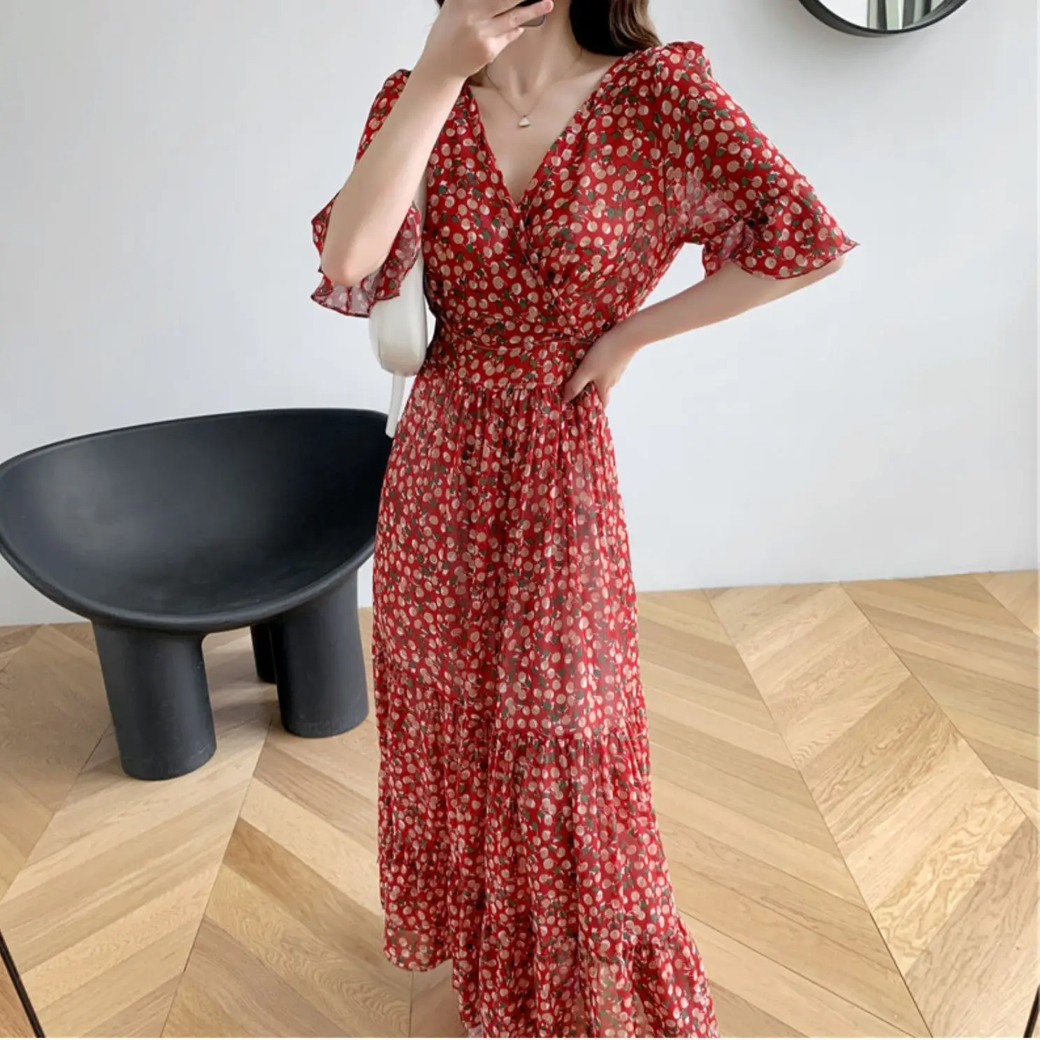

2021 Summer Women's Skirt New Floral Dress Temperament Fashion Short-sleeved Elegant Female Thin Vintage Waist V-neck Long Skirt