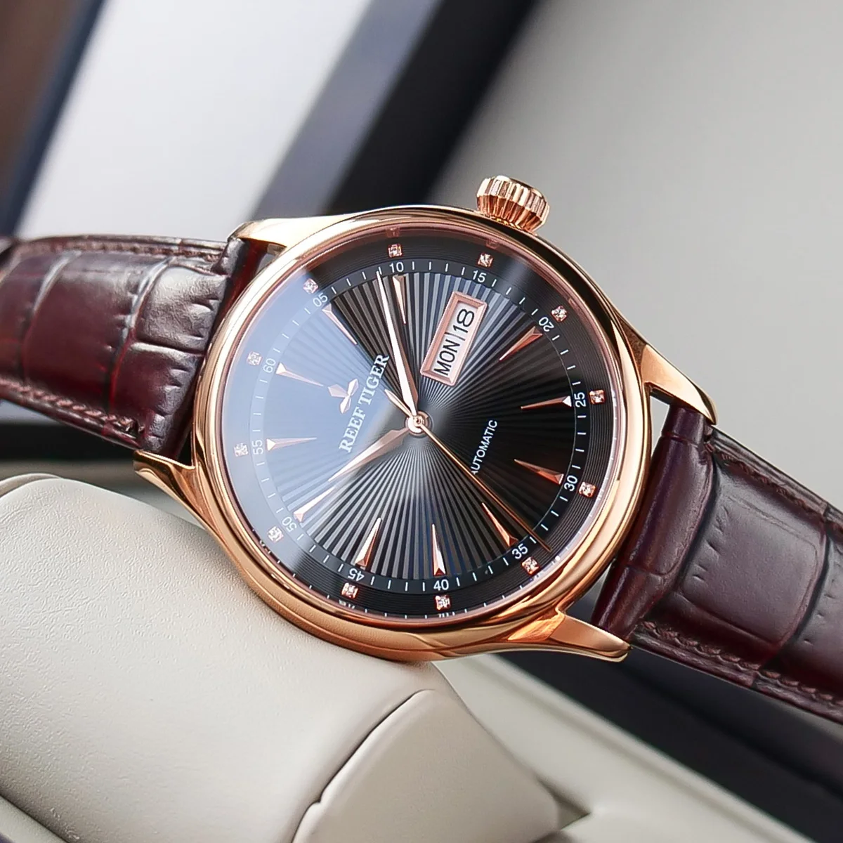 Мужские классические часы Reef Tiger/RT брендовые из розового золота с датой RGA8232|tiger