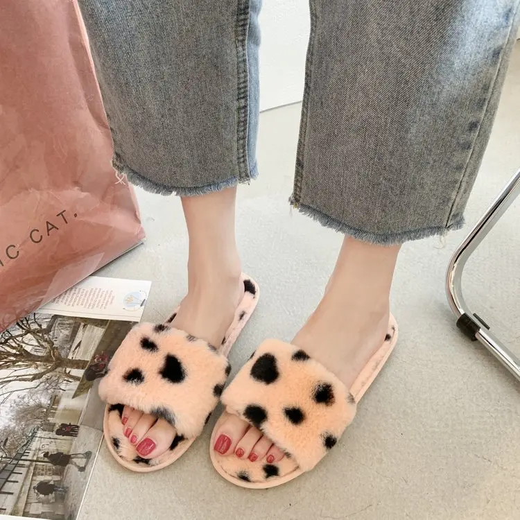 2021  Winter Ladies Cotton Slippers Fashionable and Comfortable Women's Slippers Furry Women's Slippers Simple Spot Slippers