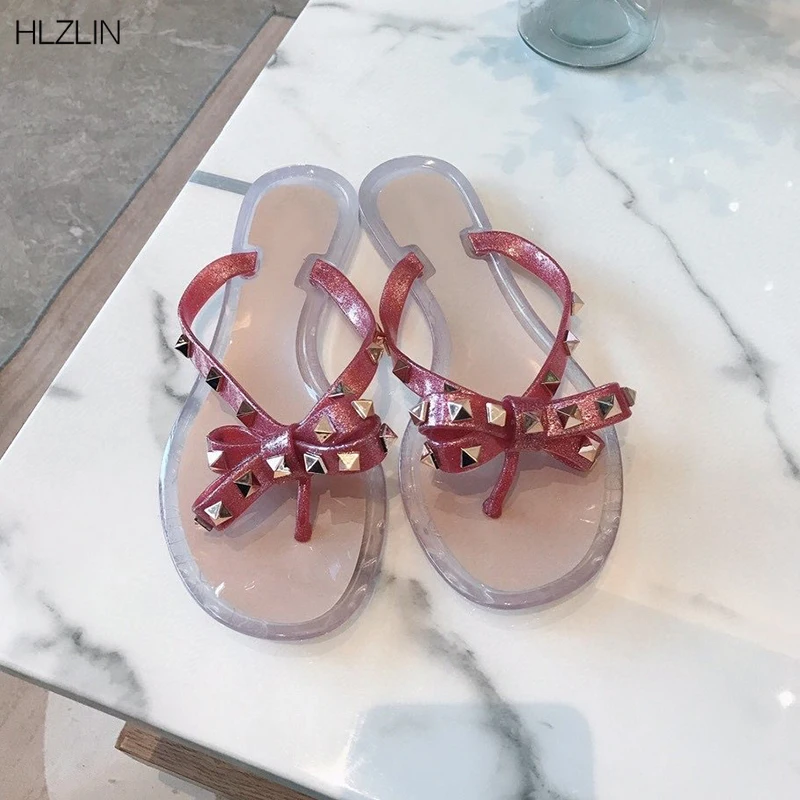 

2020 Spring and Summer Plastic Women's Jelly Sandals Crystal Flat Heel Rivet Flip Metal Buckle Beach Shoes