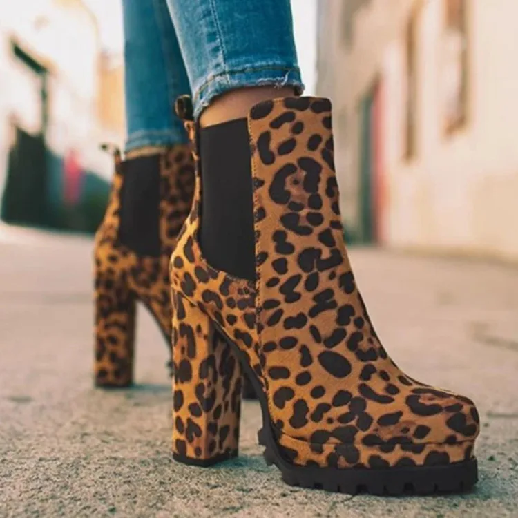 

Women Leopard Chelsea Boots Female Autumn Flock Ankle Boots Square High Heels Platform Shoes Ladies Footwear Plus Size2021