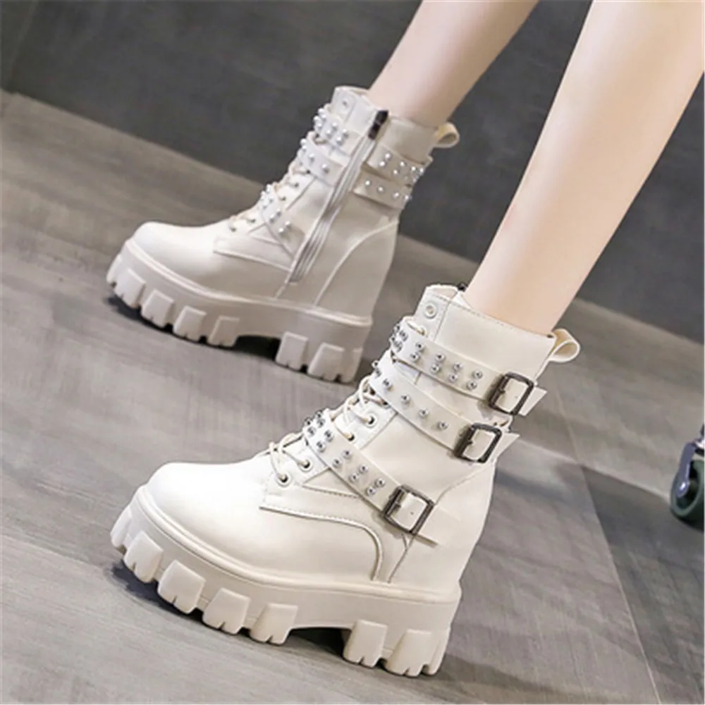 

New 2020 Thick Sole Ankle Boots Lace Up Chunky Botas Women High Heel Autumn Winter Female Sneakers Rivet Boot Warm Platform Shoe