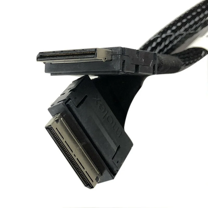 

422T57100004 8X NPIO STR to 8X NPIO STR 600MM CUST Reversed Signal SAS Cable