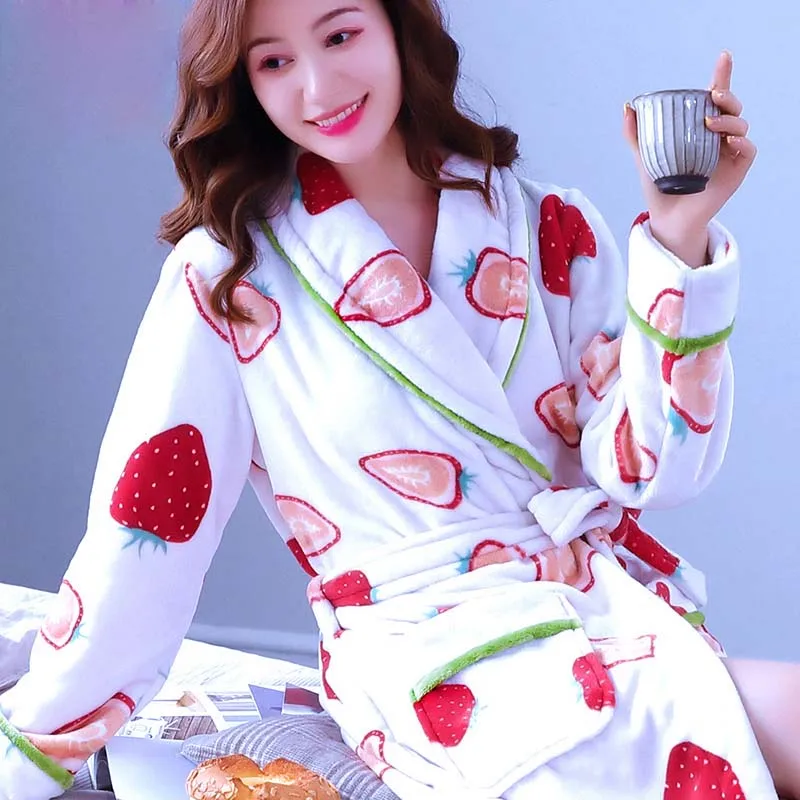Фото Print Flower Women Bathrobe Soft Flannel Robes Winter Warm Kimono Bath Robe Sleepwear Female Nightwear Home Dressing Gown Женская Print Flower Women Bathrobe Soft Flannel Robes Winter Warm Kimono Bath Robe Sleepwear Female Nightwear Home Dressing Gown Женская