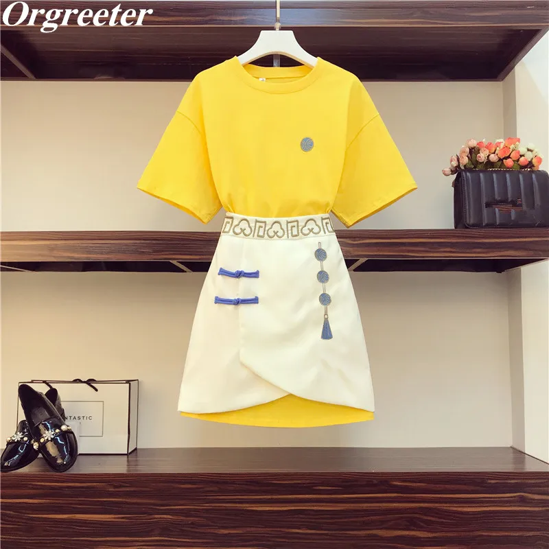 Женский костюм из двух предметов с вышивкой желтая длинная футболка и