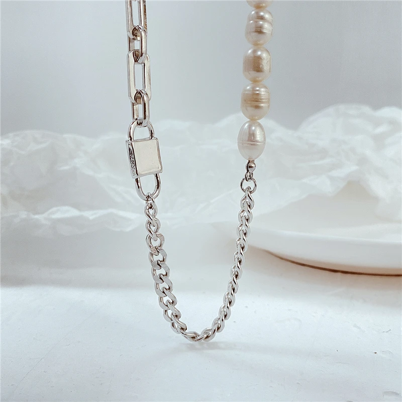 

Korean Fashion Stainless Steel Color Artificial Pearl Women's Neck Chains Popular Personality Hip Hop Necklace For Women Jewelry