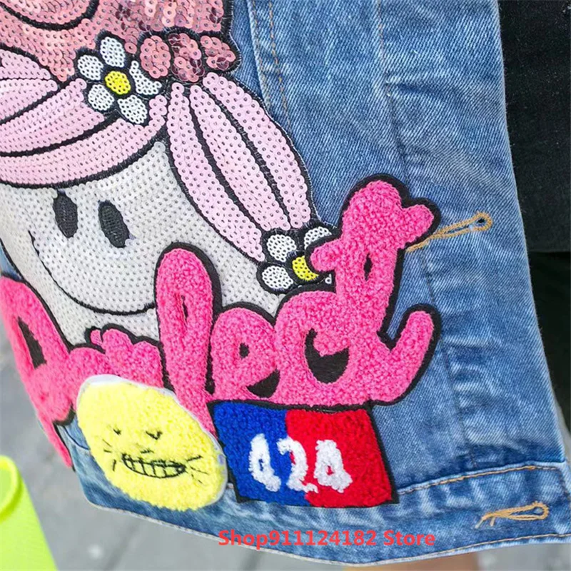 

Cartoon Denim Jacket women 2021 Spring New Heavy Industry Sequins Pattern Stitching long-sleeved Cardigan Top