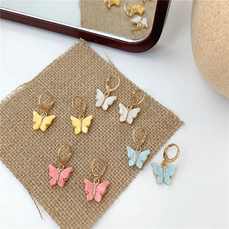 

GHIDBK Dainty Good-looking Butterfly Shell Hoop Earrings Chic Street Style Pendant Huggie Earring Statement Elegant Tiny Earring