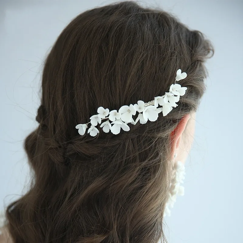 Очаровательные свадебные волосы расческой аксессуары платье с цветочным узором