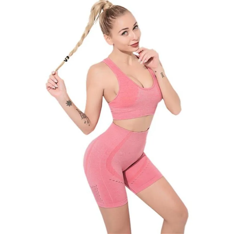 Комплект спортивный женский бесшовный из бюстгальтера и шорт для занятий йогой
