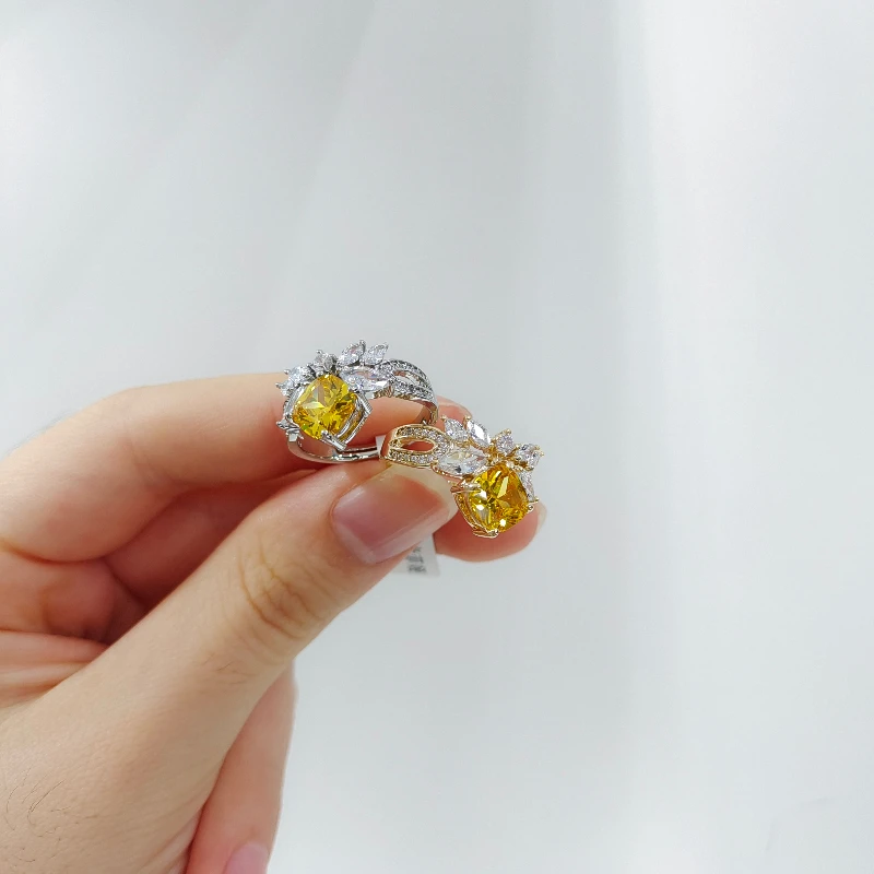 

New Luxury Yellow Color Engagement Ring for WomenAccessories Gift Fashion Women Rings Anniversary Gift Jewelry