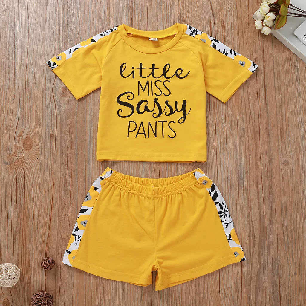 Комплект детской одежды футболка с коротким рукавом и буквенным цветочным