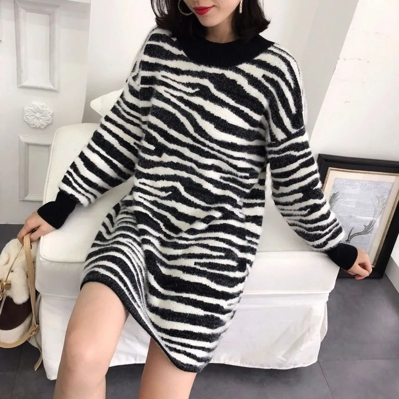 Платье-Свитер с принтом зебры коричневого цвета Женское зимнее свободное