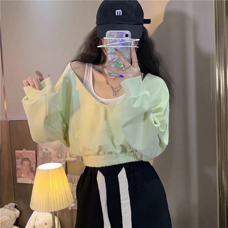 

2021 fashion Women's Clothing new Short paragraph V-neck Long sleeve sweatshirt Early autumn Korean loose Solid color tops women