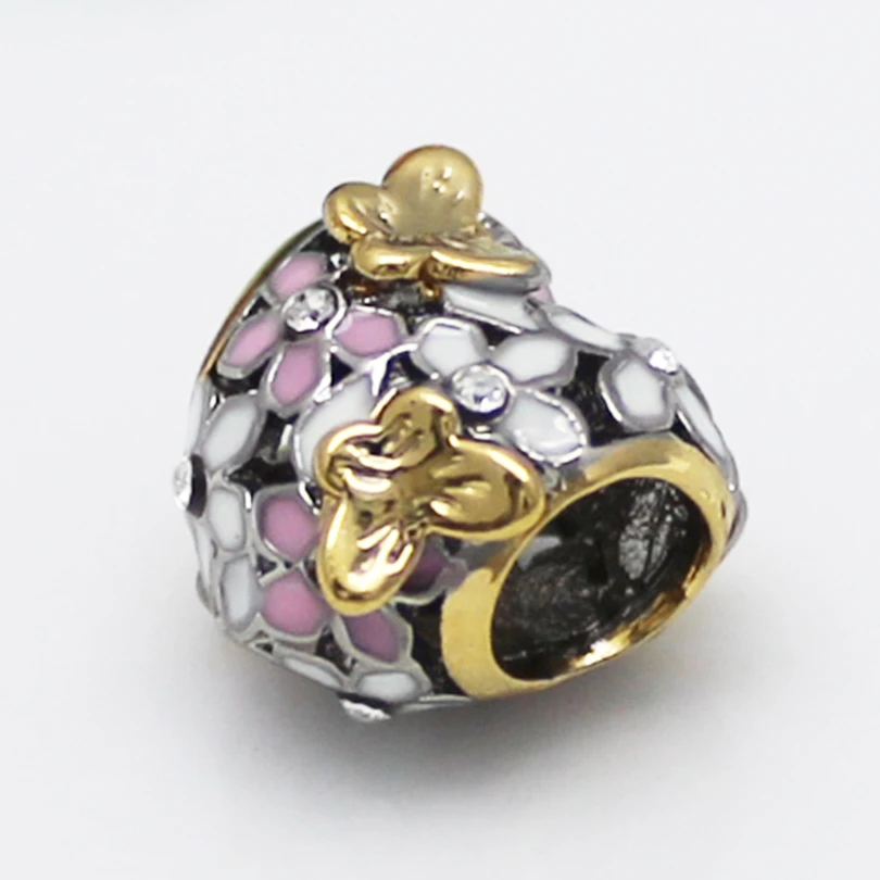 Женские браслеты-шармы с бусинами и ромашками в виде бабочек маргариток