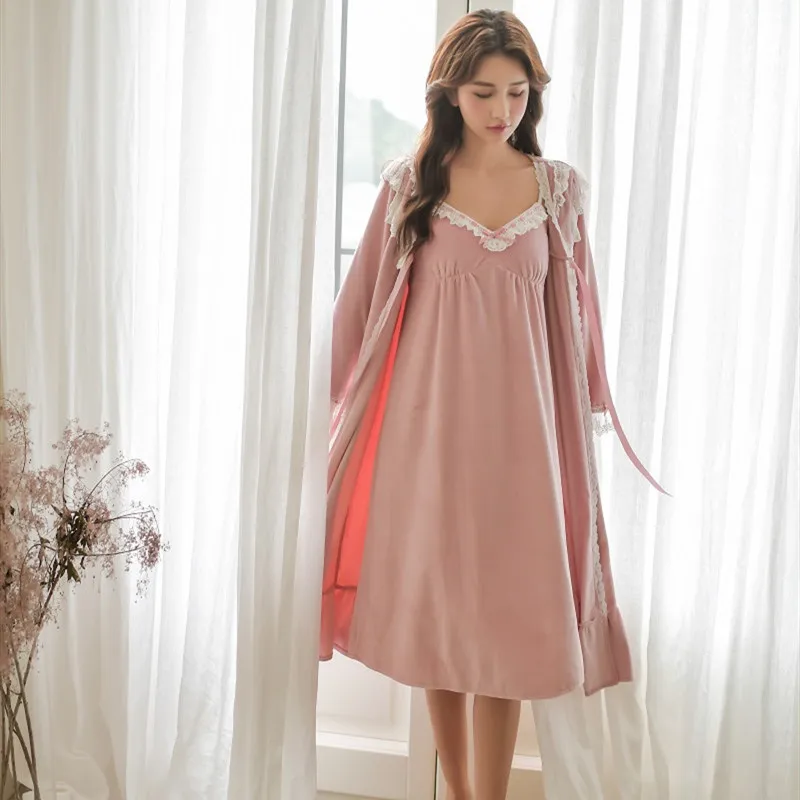 Милые зимние комплекты женских халатов из плотного бархата с длинным рукавом