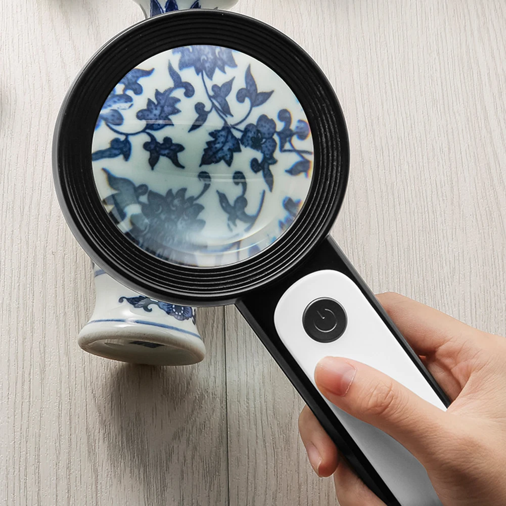 

Handheld 30X LED Illuminated Magnifier Magnifying Glass with Light for Senior Reading Loupe Jewelry Appreciation Reading